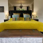 Fresquet Bed & Breakfast 3*