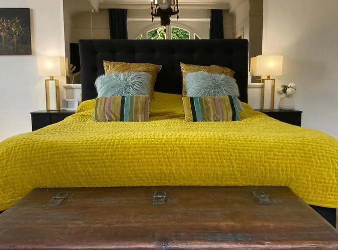 Fresquet Bed & Breakfast 3*